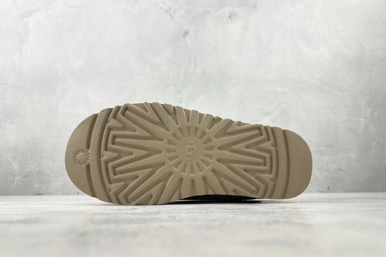 🐲💰 480 supports store UGG Tazz sand color Item number: 1122553-SNDB Size: 35 36 36.5 37.5 38 38.5 39 40